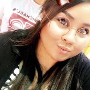 Meet your Posher, Azucena